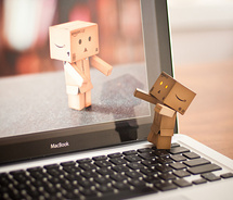 long,distance,relationship-b22228ec1a618ace368ad52ae186c8ac_m