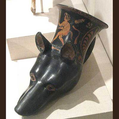 rhyton_dog
